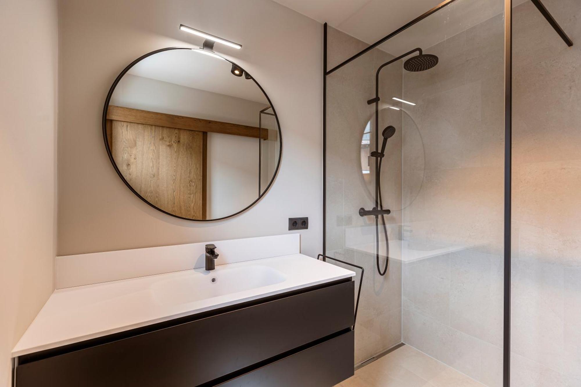 104 By Alps Apartment