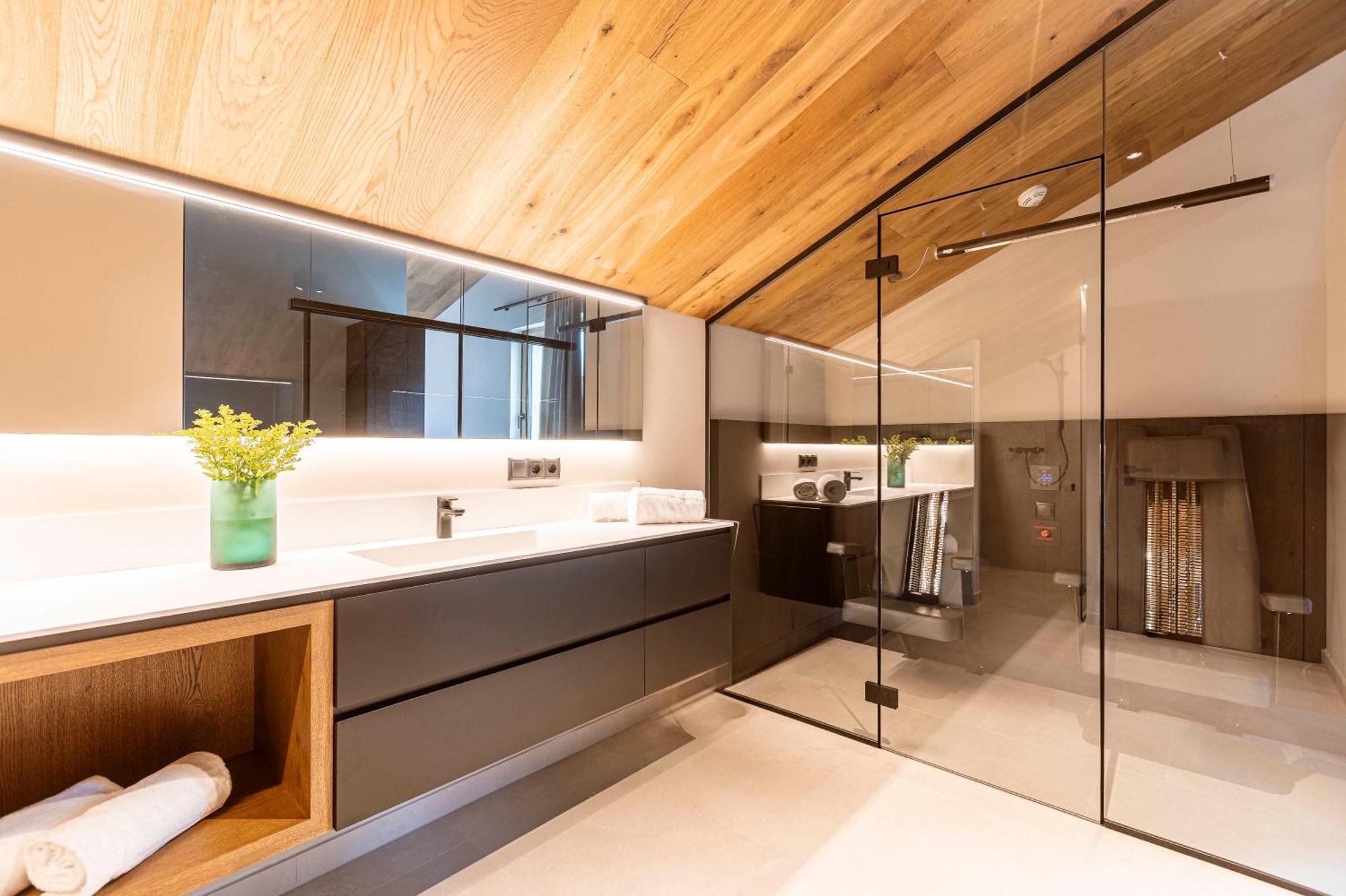 104 By Alps *